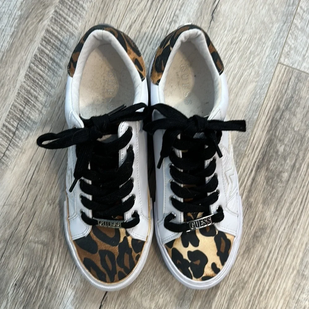 Guess Leopard Cheetah Print White Star Fashion Sneakers